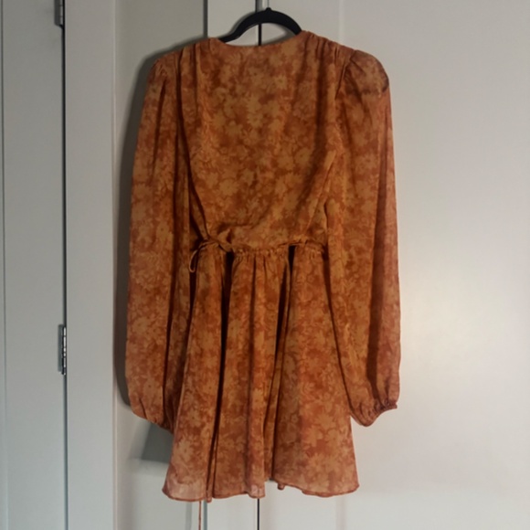 FINDERS KEEPERS PEPPA MINI DRESS NWT SIZE SMALL - Picture 2 of 4